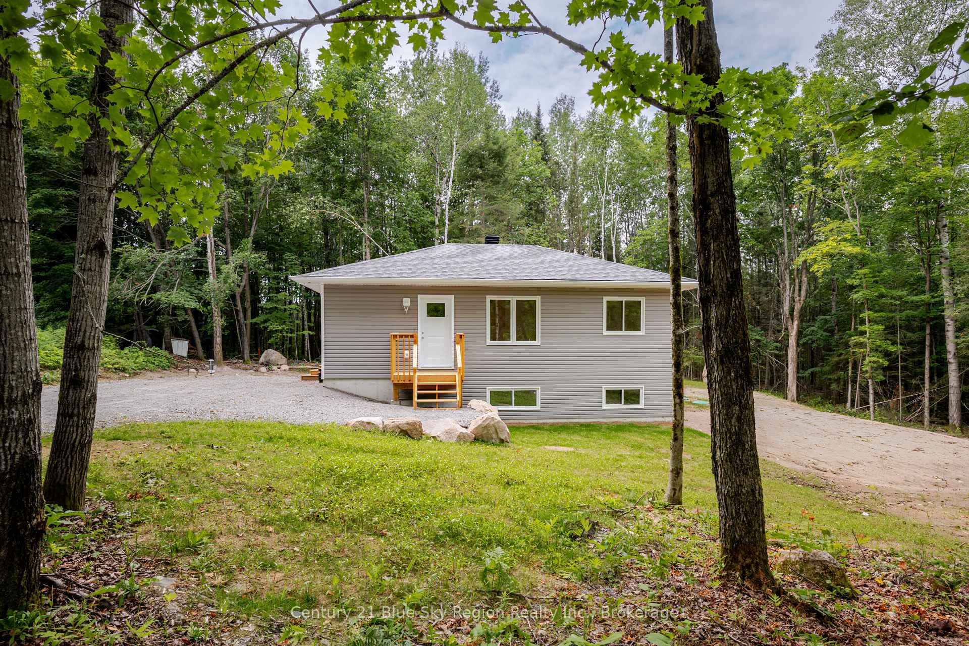 Photo 16 of 205 Greenwood Drive, Bonfield — HOMEH