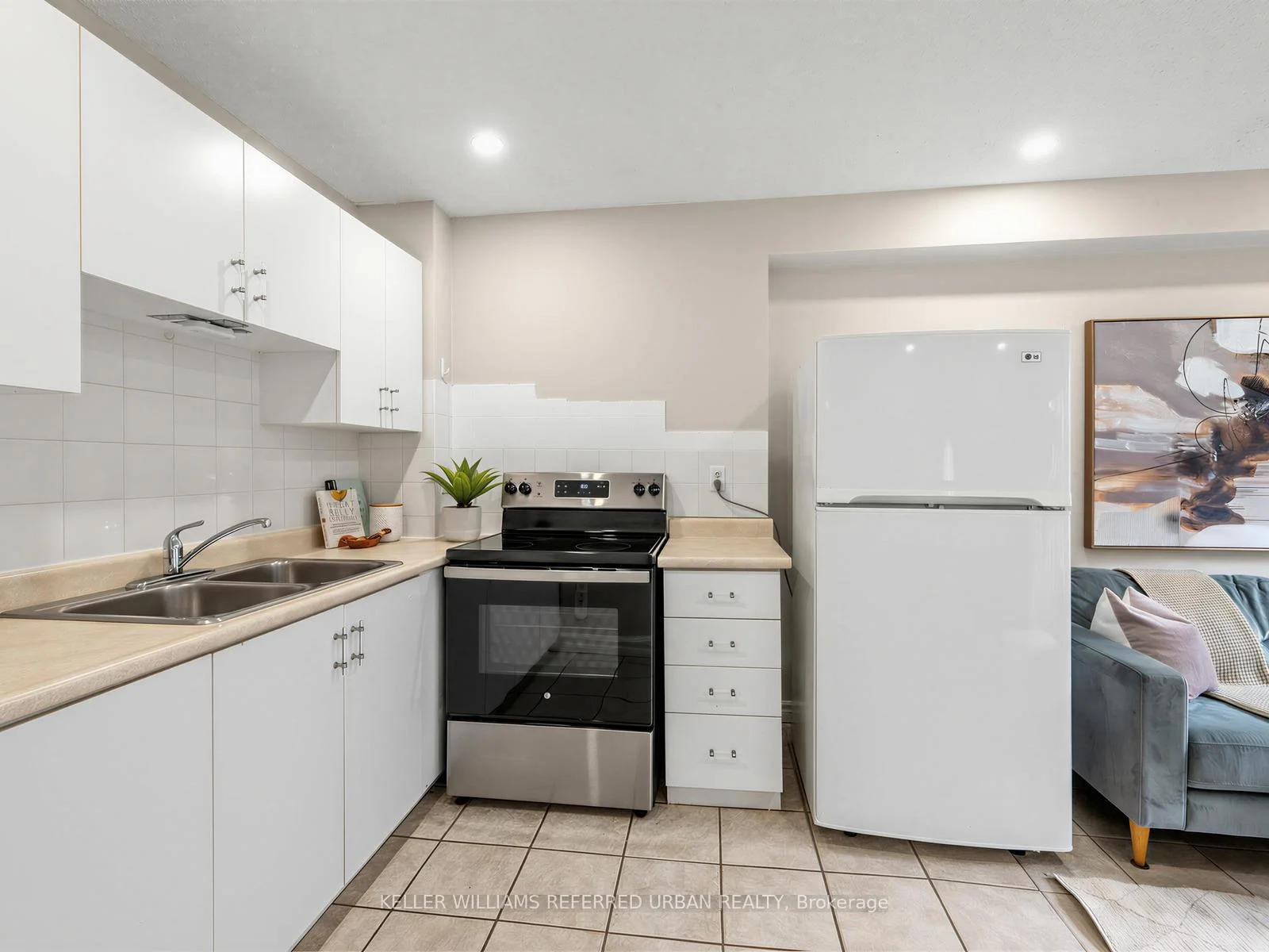 Photo 28 of 16 Guillet Street, Toronto, O'Connor-Parkview — HOMEH