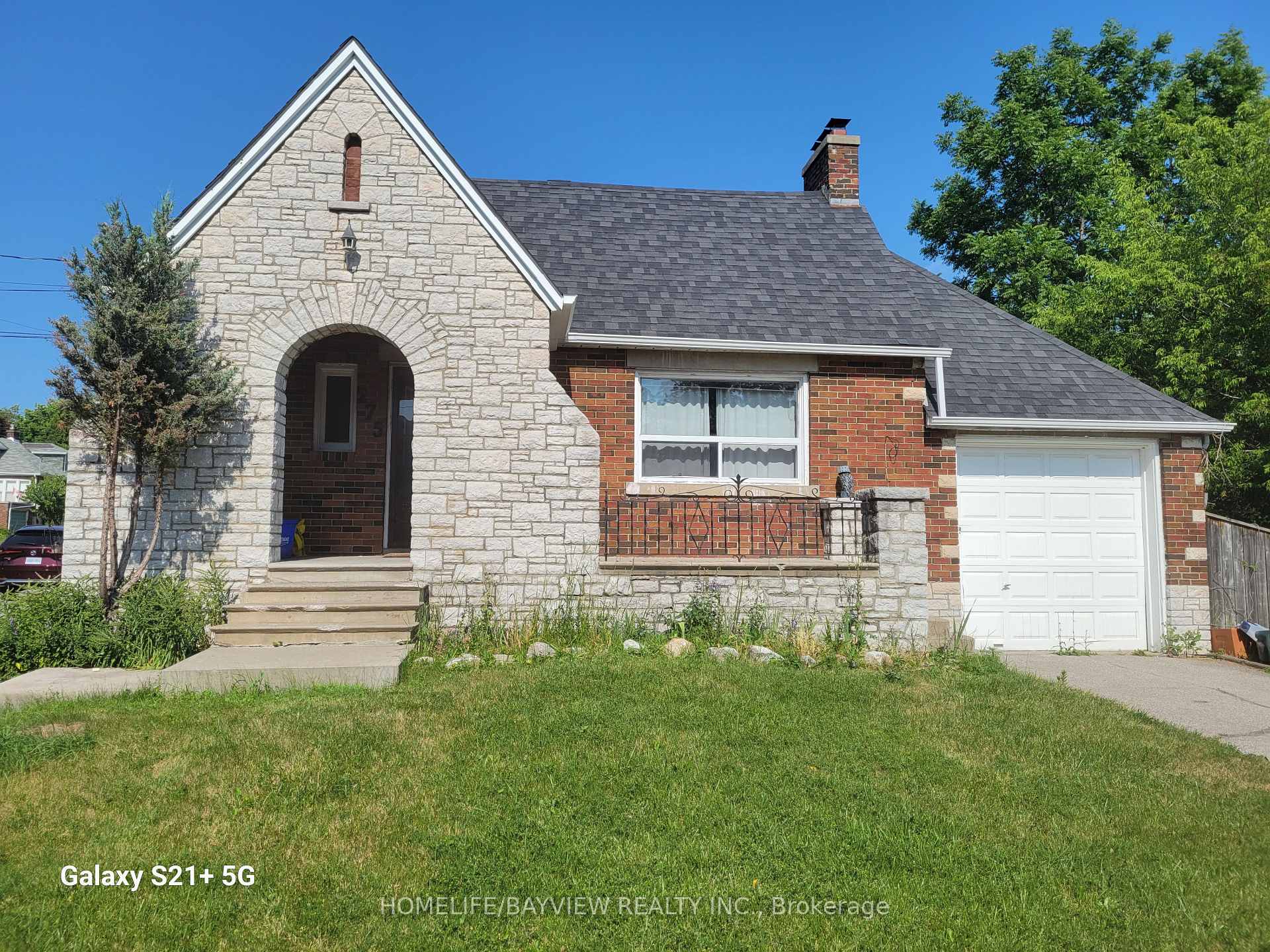 Photo 1 of 275 main (main floor) Street N, Markham, Old Markham Village — HOMEH