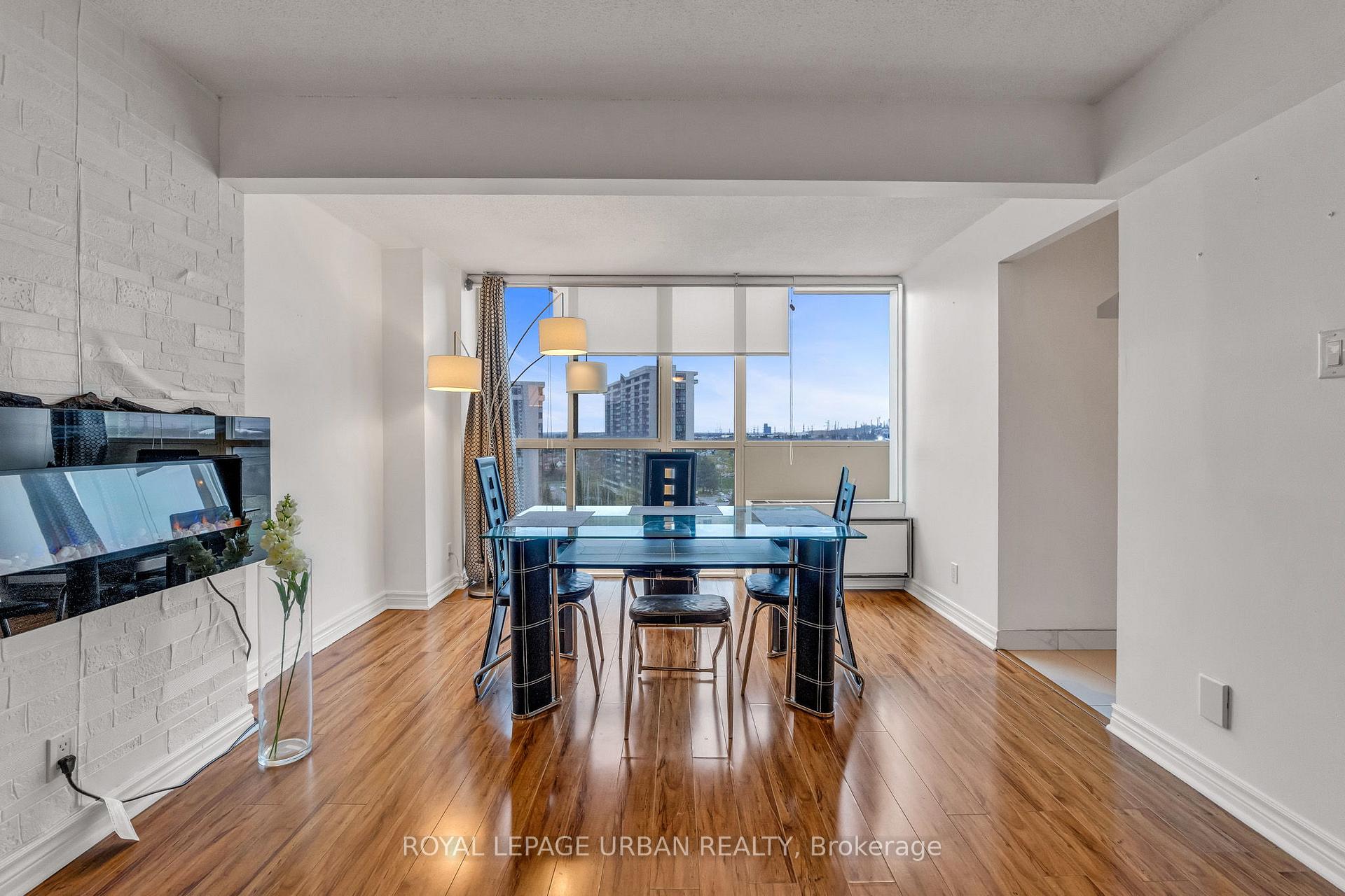 Photo 12 of Unit 1210, 61 Markbrook Lane, Etobicoke, Mount Olive-Silverstone-Jamestown — HOMEH