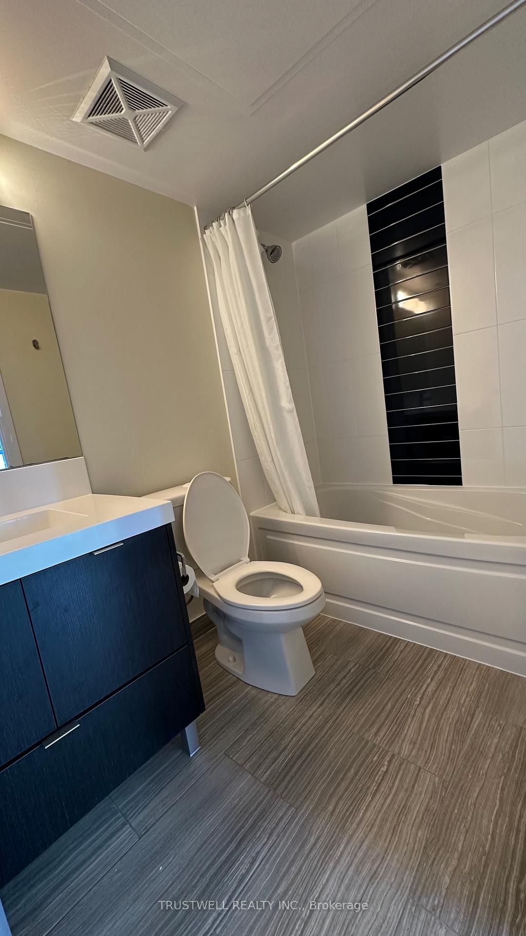 Photo 4 of Unit 2205, 365 Church Street E, Toronto, Church-Yonge Corridor — HOMEH
