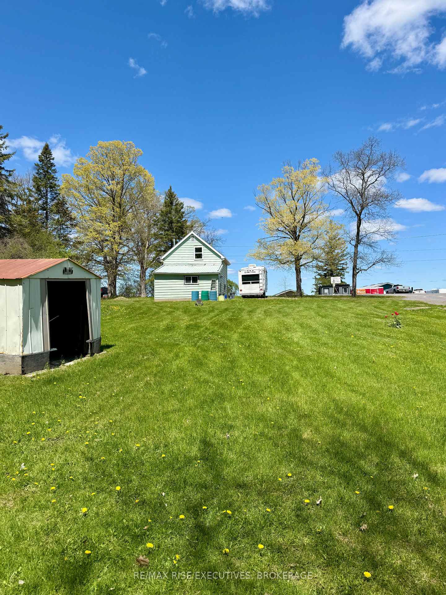 Photo 4 of 14 Dundas Street, Deseronto, Deseronto (Town) — HOMEH