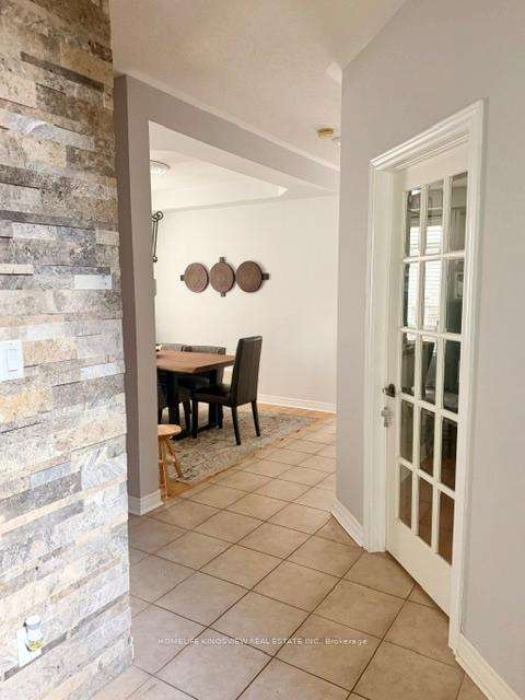 Photo 10 of 376 Vellore Avenue, Vaughan, Vellore Village — HOMEH