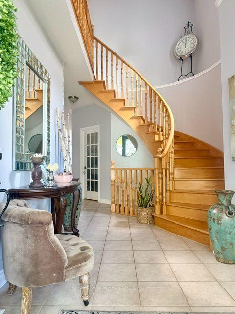 Photo 5 of 376 Vellore Avenue, Vaughan, Vellore Village — HOMEH