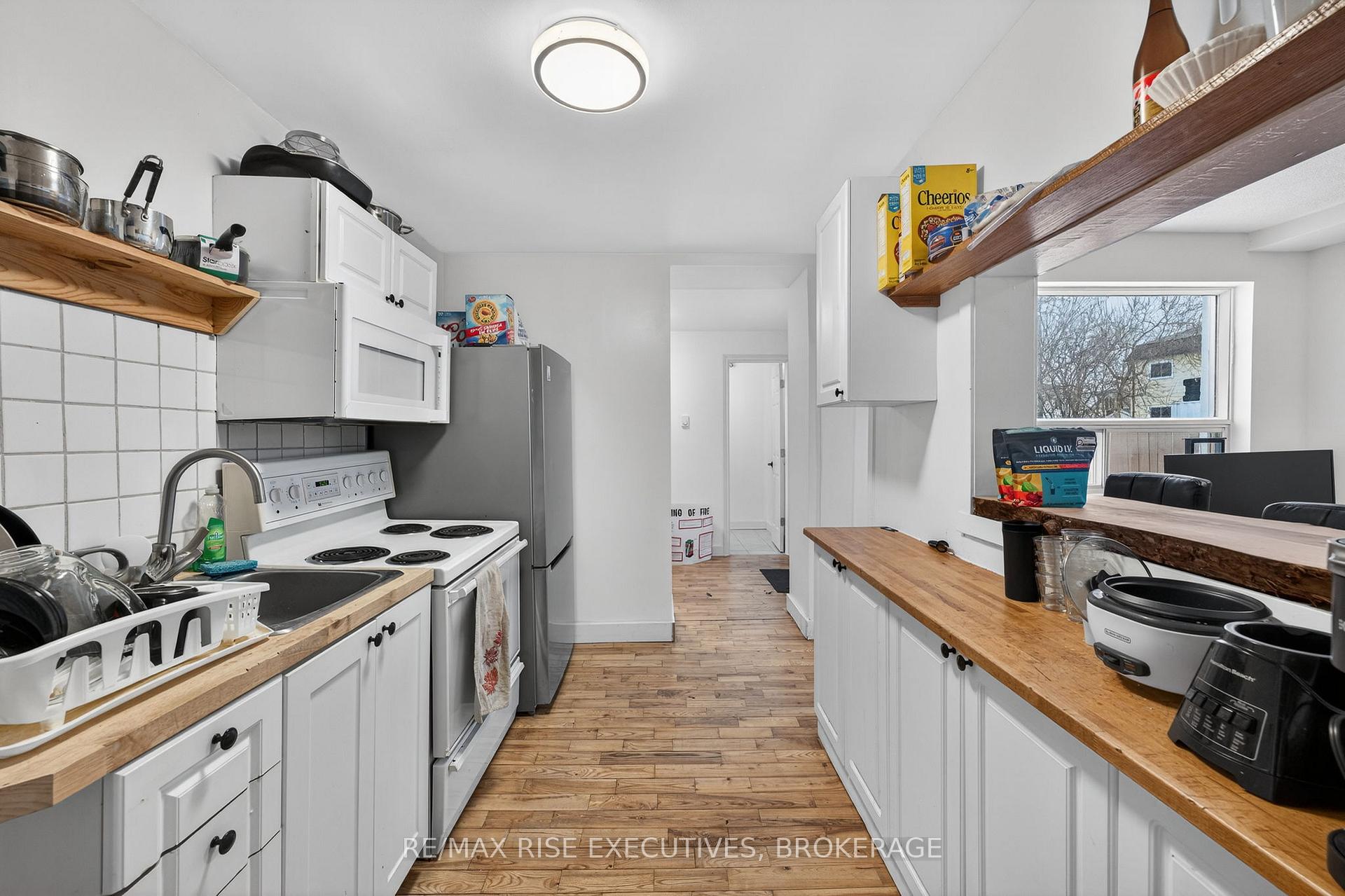 Photo 5 of 203 Concession Street, Kingston, East of Sir John A. Blvd — HOMEH