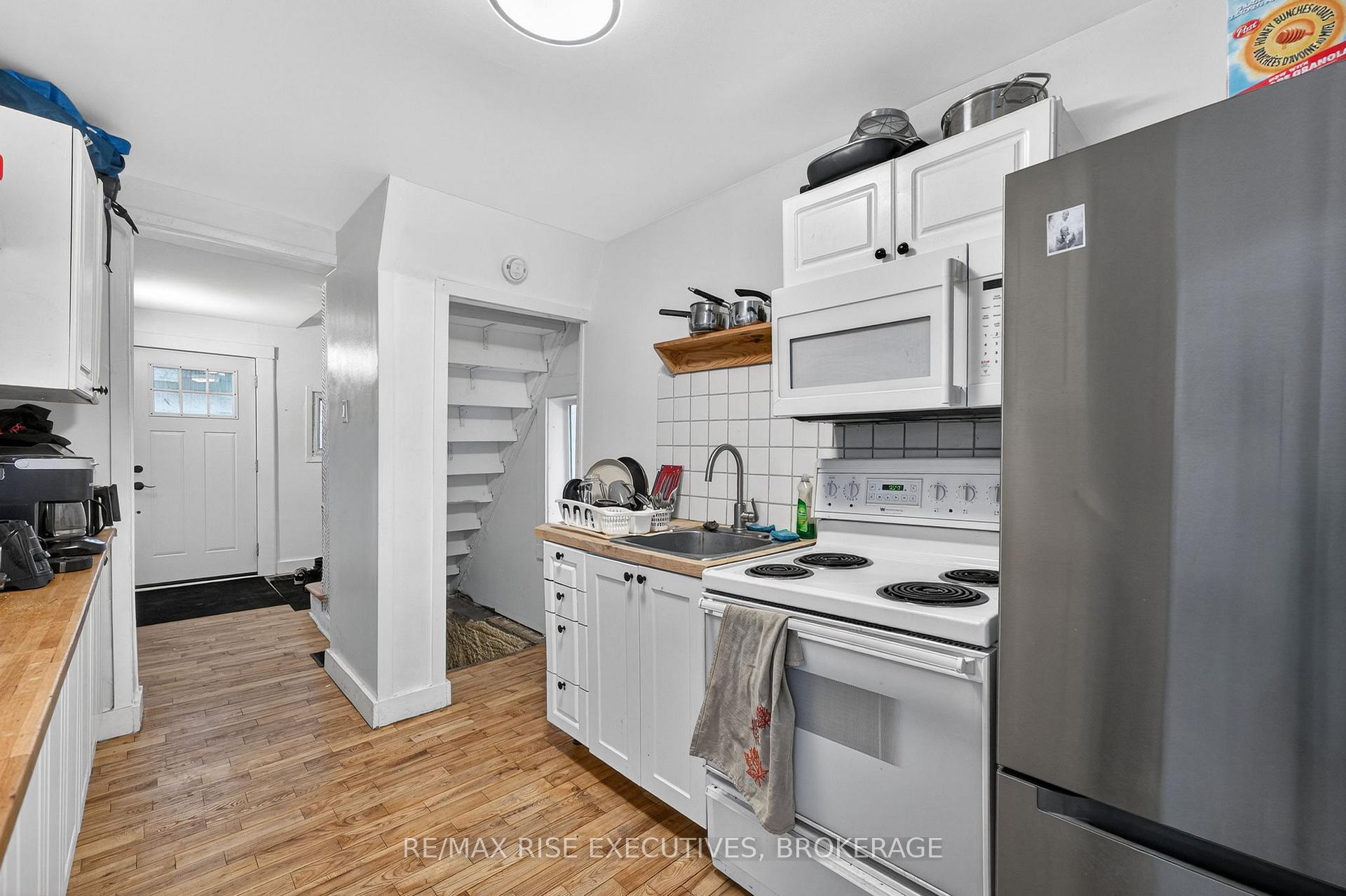 Photo 9 of 203 Concession Street, Kingston, East of Sir John A. Blvd — HOMEH