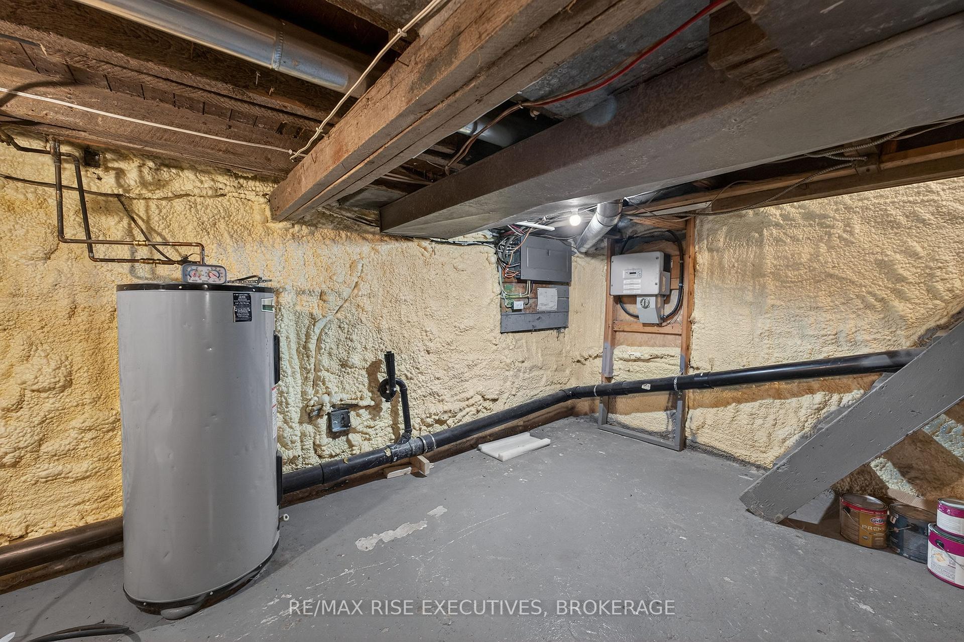 Photo 21 of 203 Concession Street, Kingston, East of Sir John A. Blvd — HOMEH