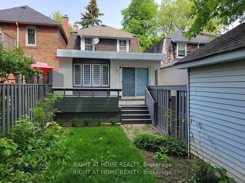Photo 2 of 357 Old Orchard Grove, Toronto, Bedford Park-Nortown — HOMEH