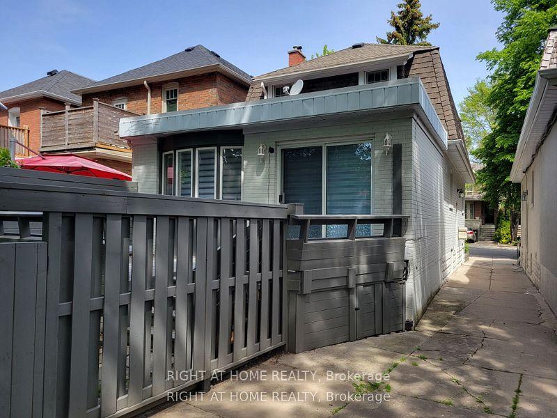 Photo 3 of 357 Old Orchard Grove, Toronto, Bedford Park-Nortown — HOMEH