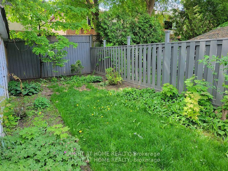 Photo 5 of 357 Old Orchard Grove, Toronto, Bedford Park-Nortown — HOMEH