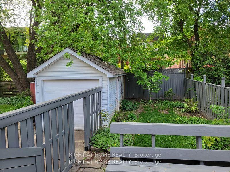 Photo 7 of 357 Old Orchard Grove, Toronto, Bedford Park-Nortown — HOMEH
