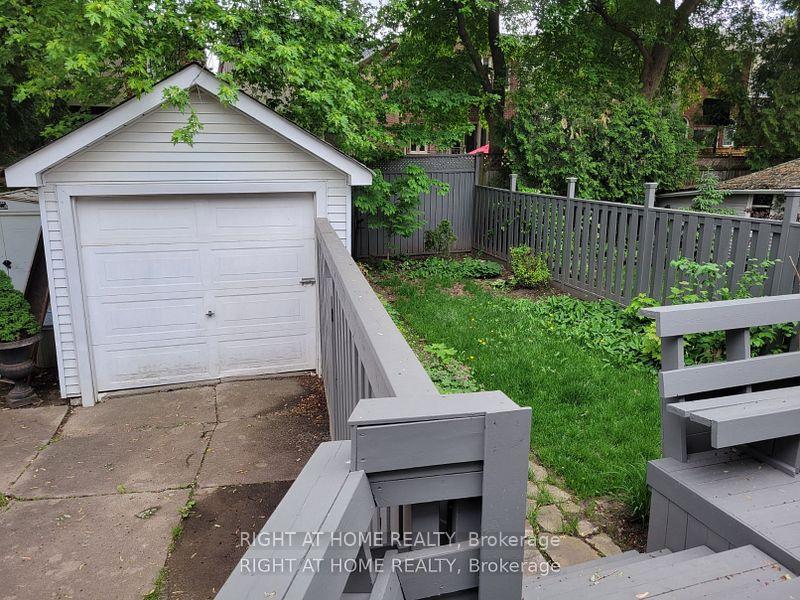 Photo 9 of 357 Old Orchard Grove, Toronto, Bedford Park-Nortown — HOMEH