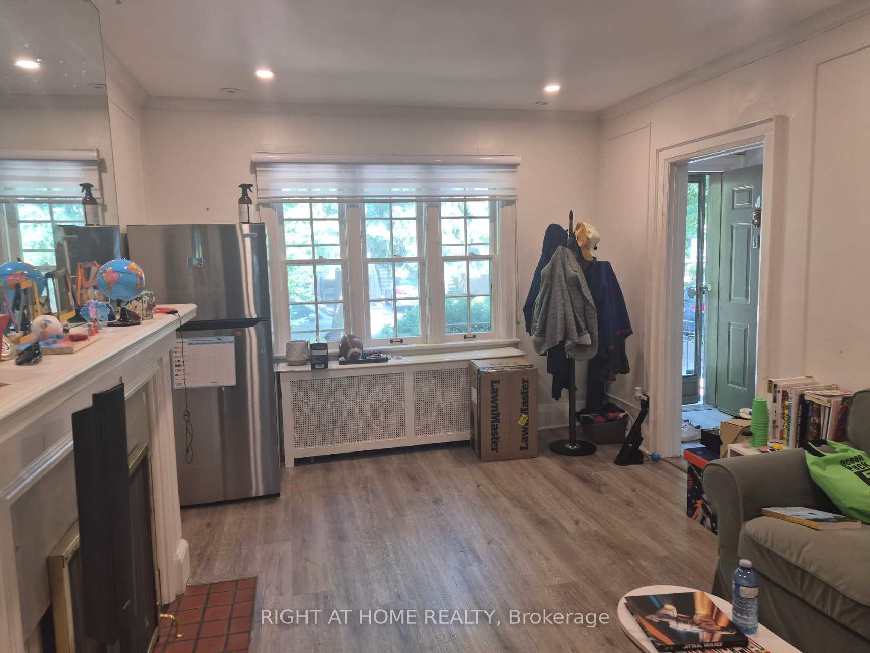 Photo 14 of 357 Old Orchard Grove, Toronto, Bedford Park-Nortown — HOMEH