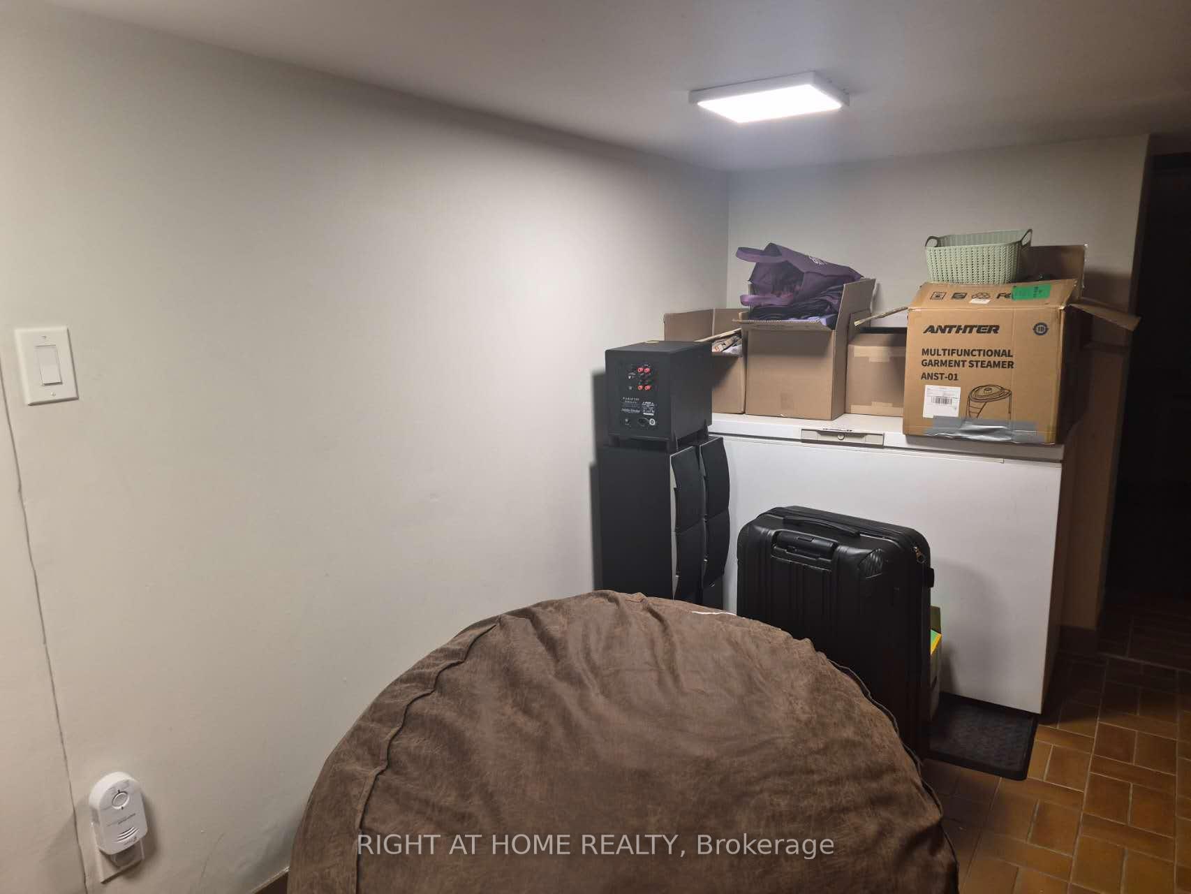 Photo 20 of 357 Old Orchard Grove, Toronto, Bedford Park-Nortown — HOMEH