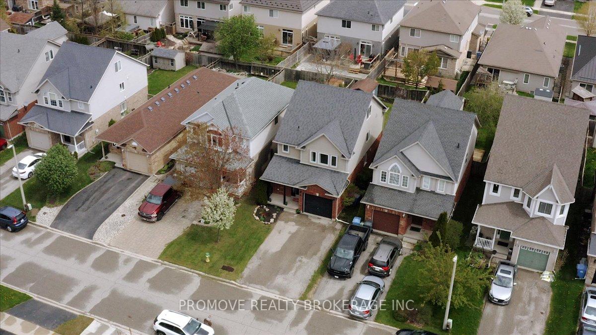Photo 2 of 49 Schiedel Drive, Guelph, Victoria North — HOMEH