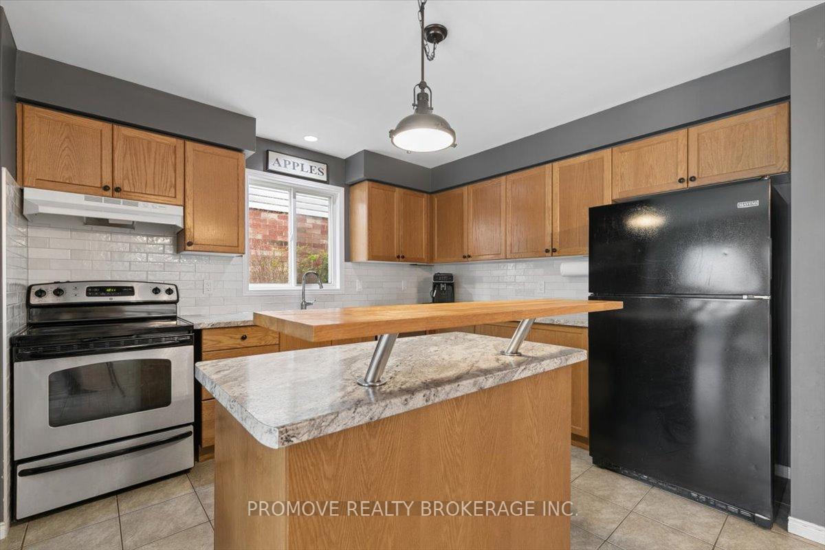 Photo 10 of 49 Schiedel Drive, Guelph, Victoria North — HOMEH
