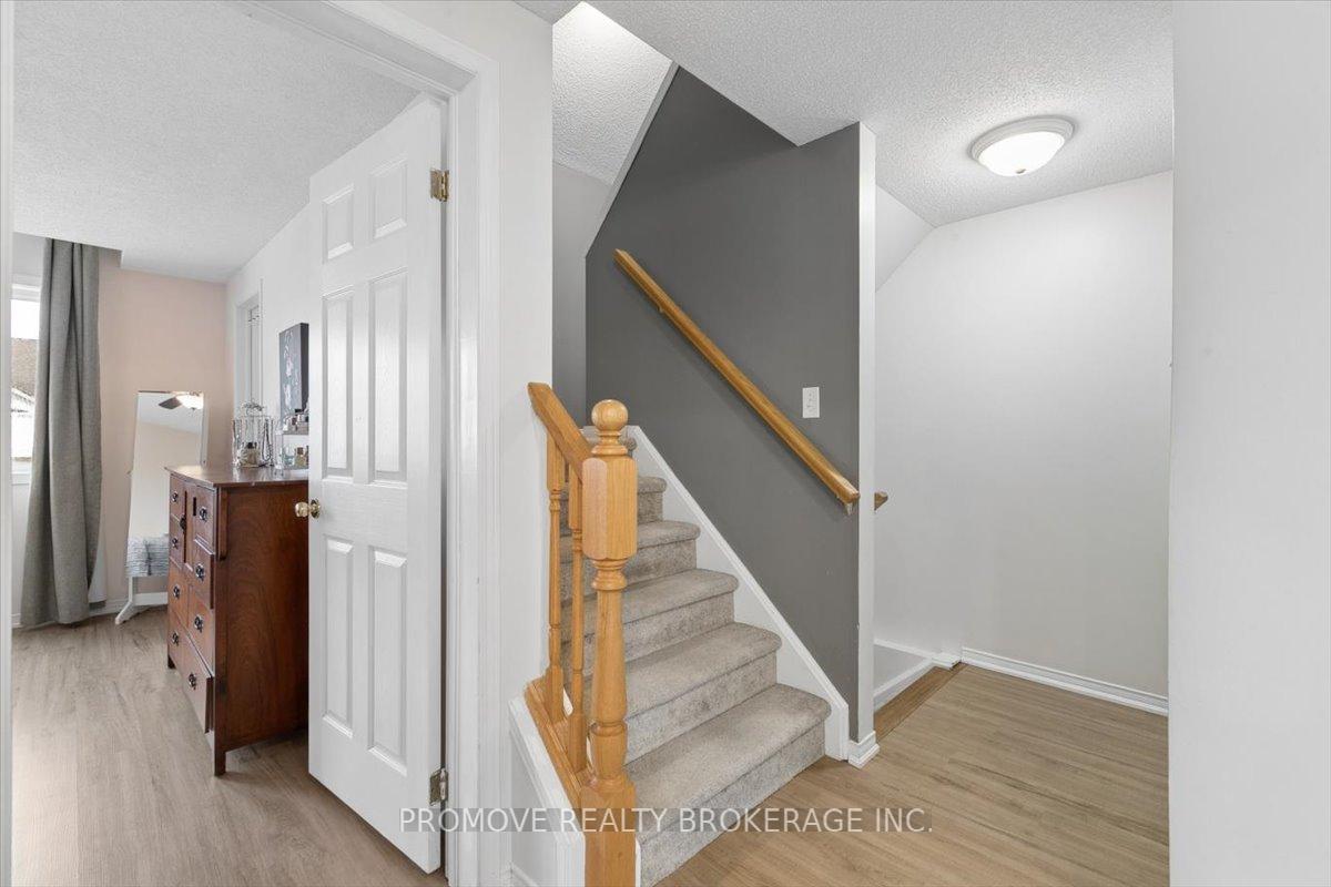Photo 30 of 49 Schiedel Drive, Guelph, Victoria North — HOMEH