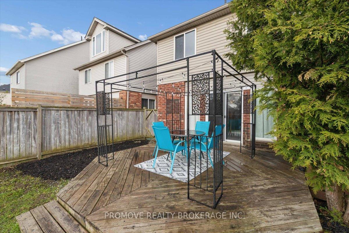Photo 37 of 49 Schiedel Drive, Guelph, Victoria North — HOMEH