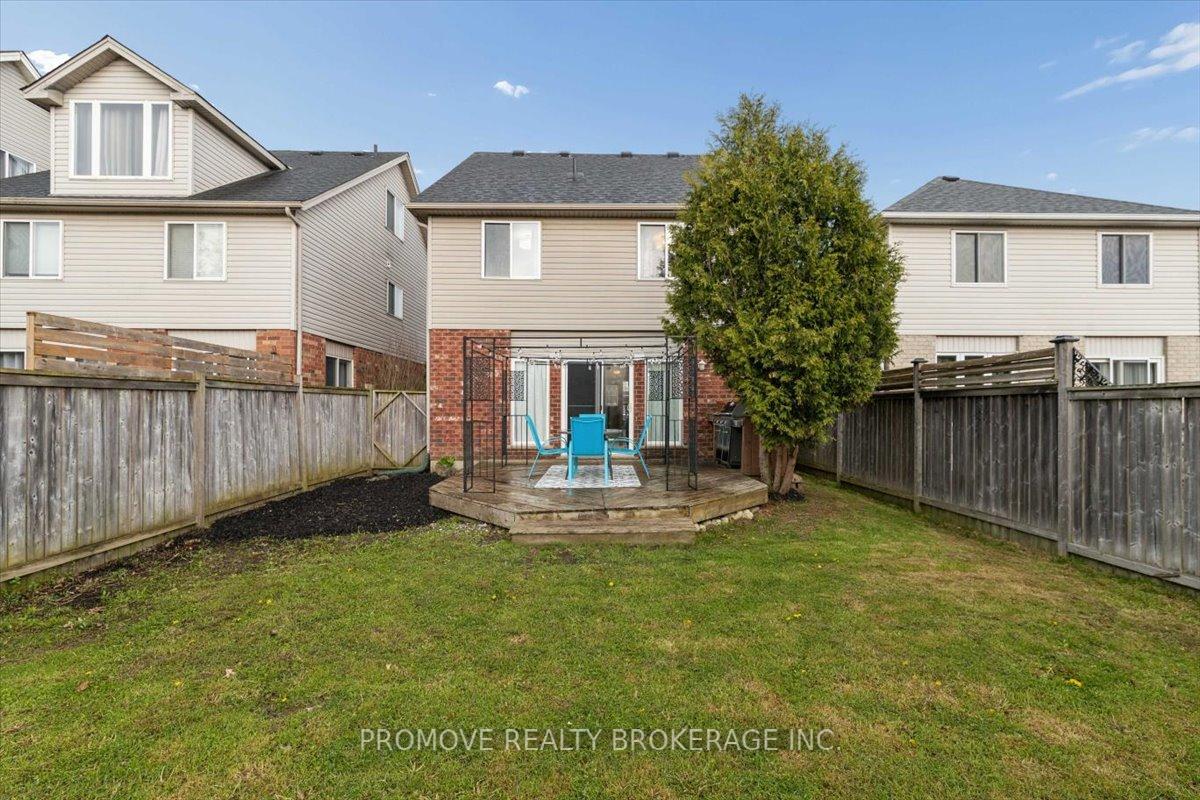 Photo 38 of 49 Schiedel Drive, Guelph, Victoria North — HOMEH