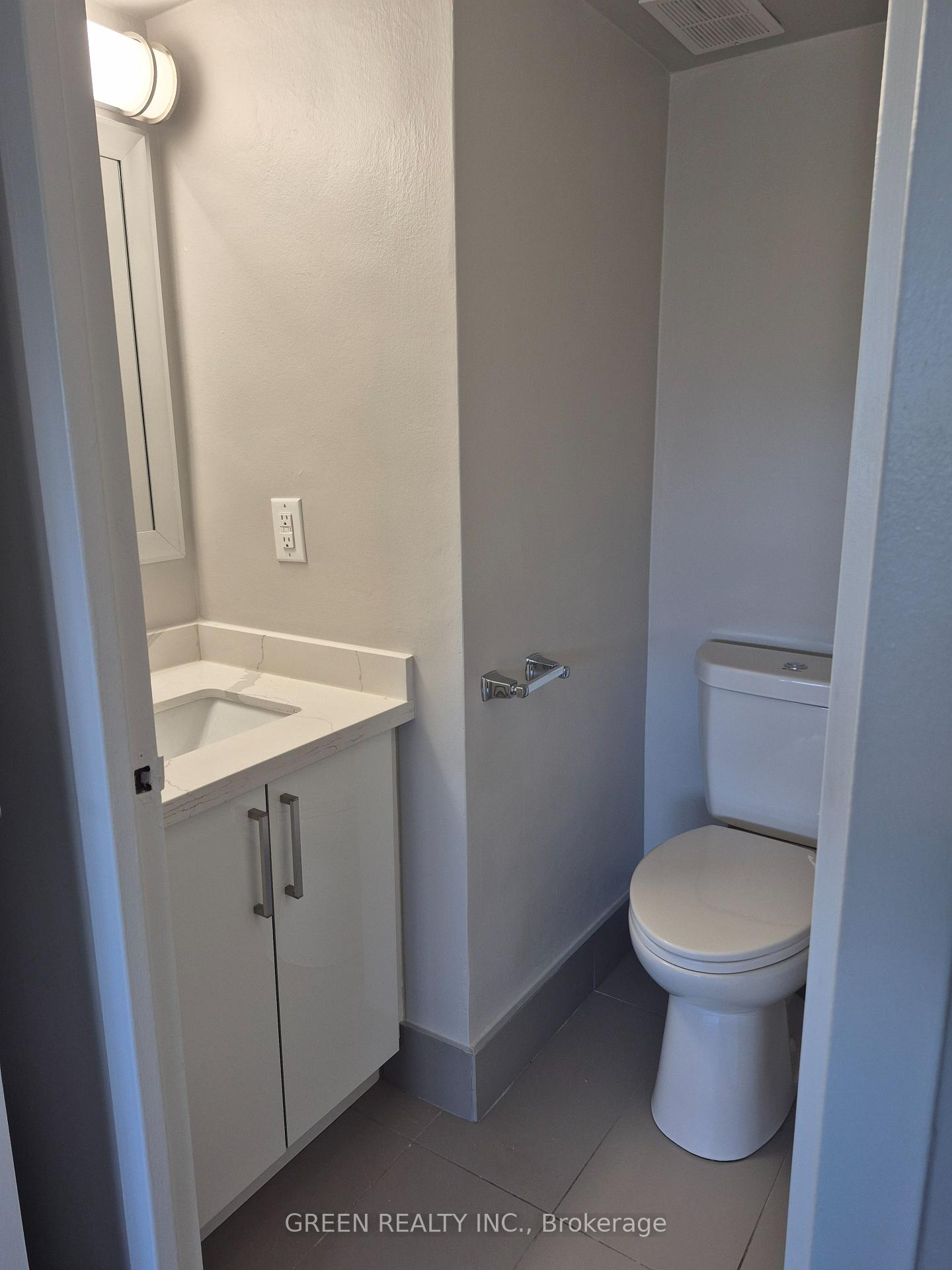 Photo 5 of Unit 1606, 2160 Lakeshore Road, Burlington, Brant — HOMEH