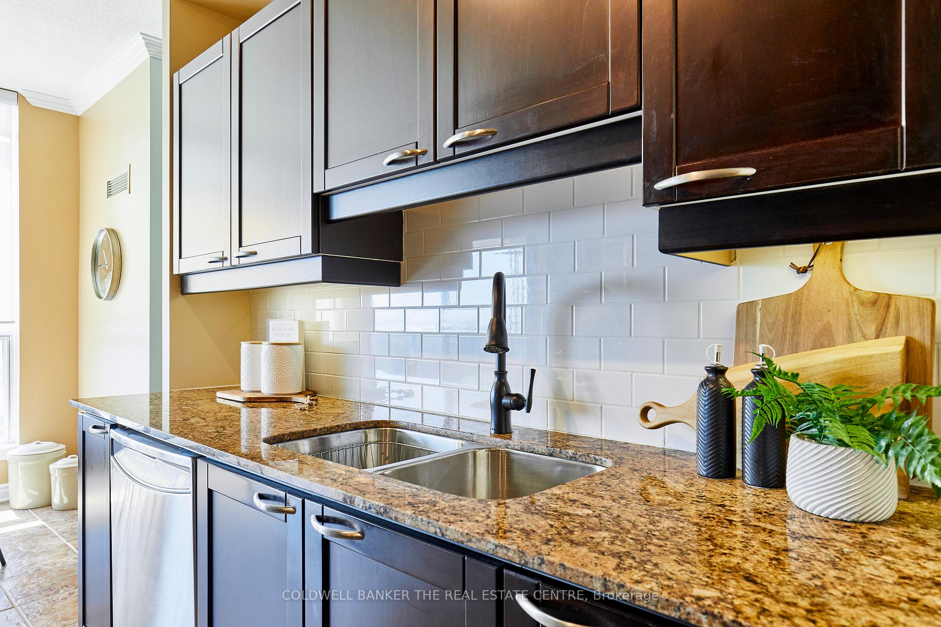 Photo 12 of Unit MPH04, 340 Watson Street, Whitby, Port Whitby — HOMEH