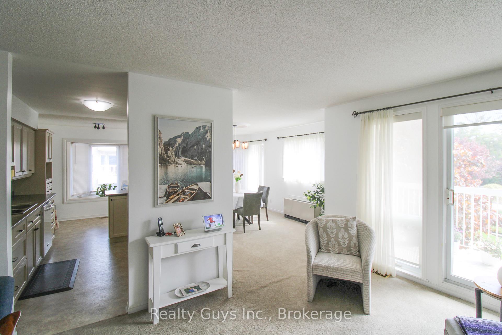Photo 10 of 1099 Clonsilla Avenue, Peterborough, Otonabee Ward 1 — HOMEH