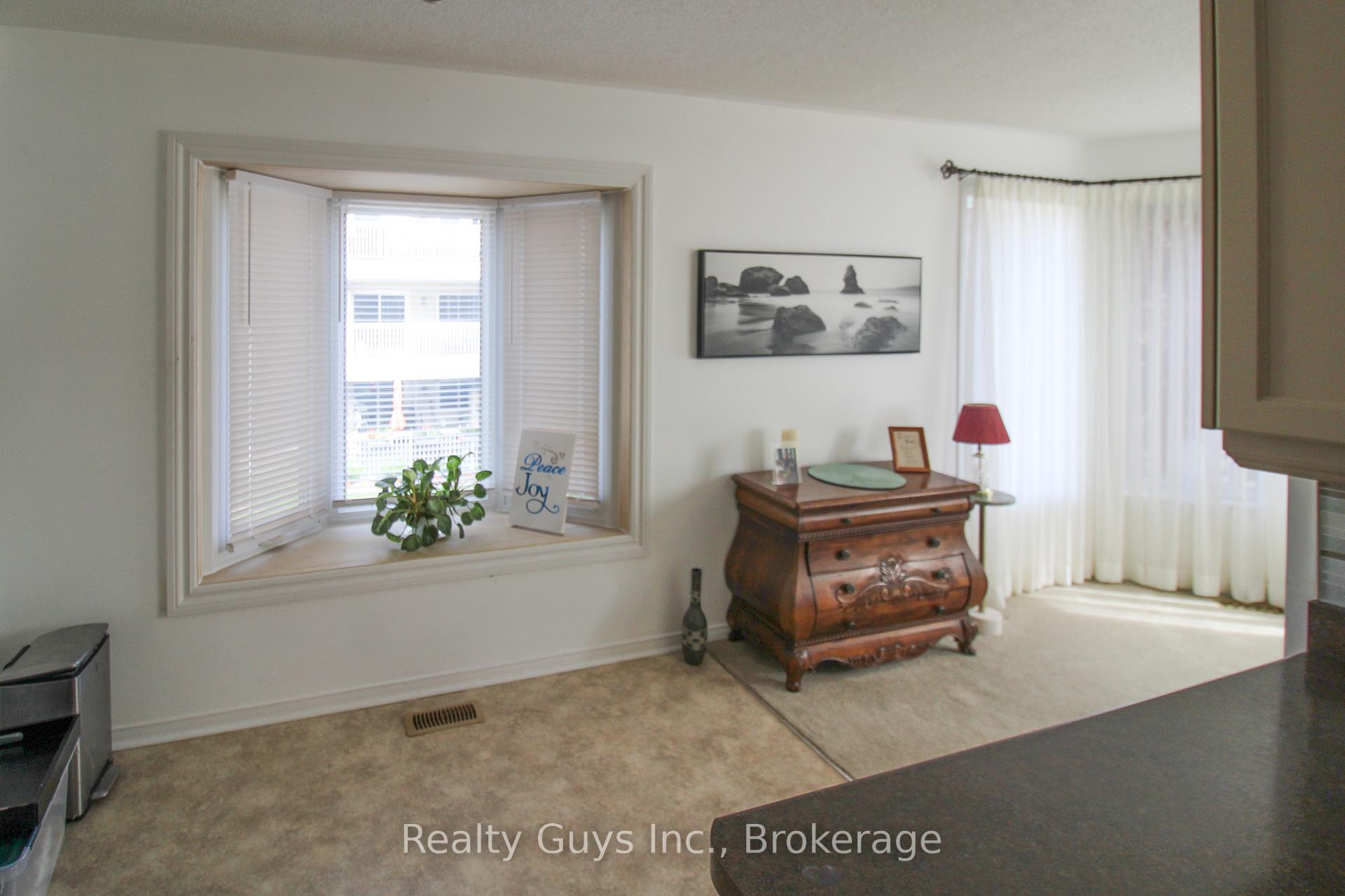 Photo 22 of 1099 Clonsilla Avenue, Peterborough, Otonabee Ward 1 — HOMEH