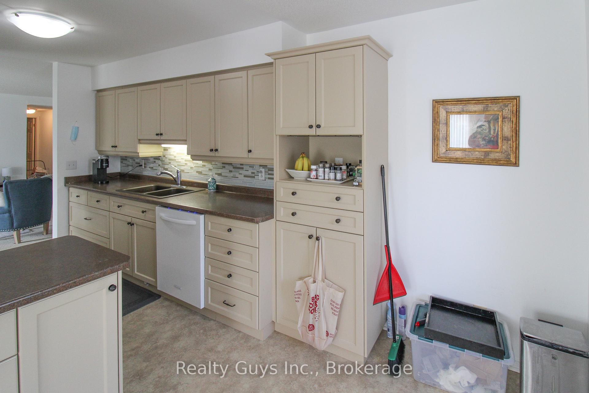 Photo 25 of 1099 Clonsilla Avenue, Peterborough, Otonabee Ward 1 — HOMEH