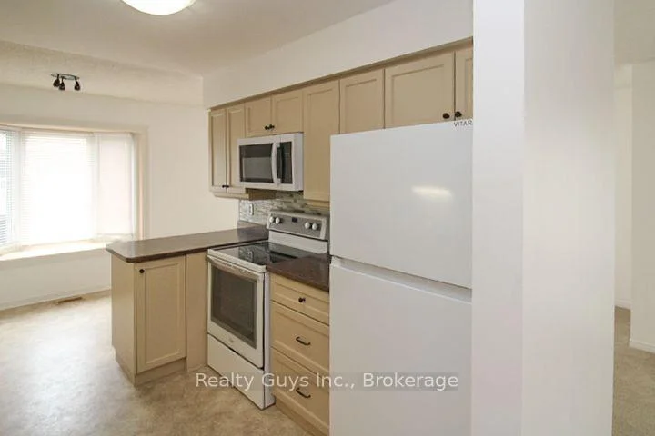 Photo 21 of 1099 Clonsilla Avenue, Peterborough, Otonabee Ward 1 — HOMEH