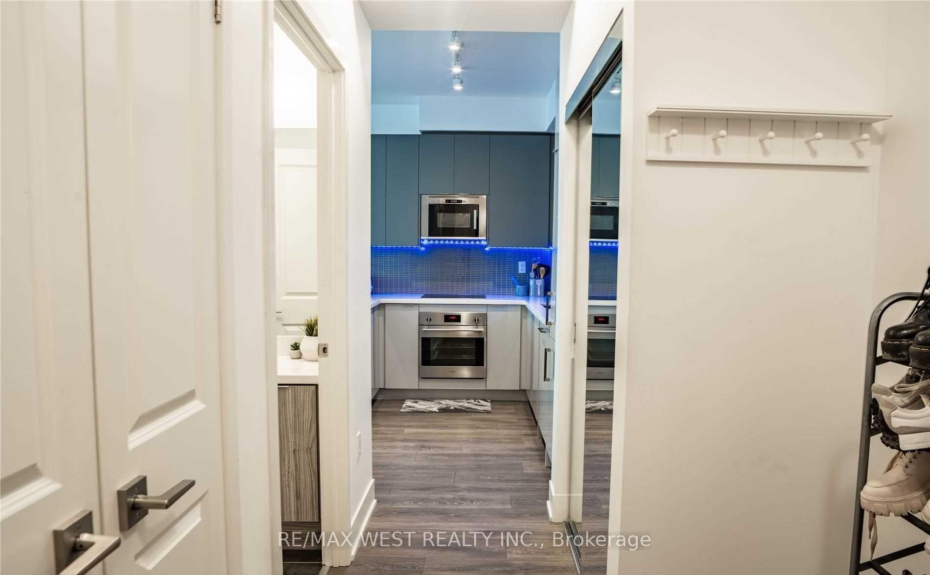 Photo 3 of Unit 1910, 2908 Highway 7 Road, Vaughan, Concord — HOMEH
