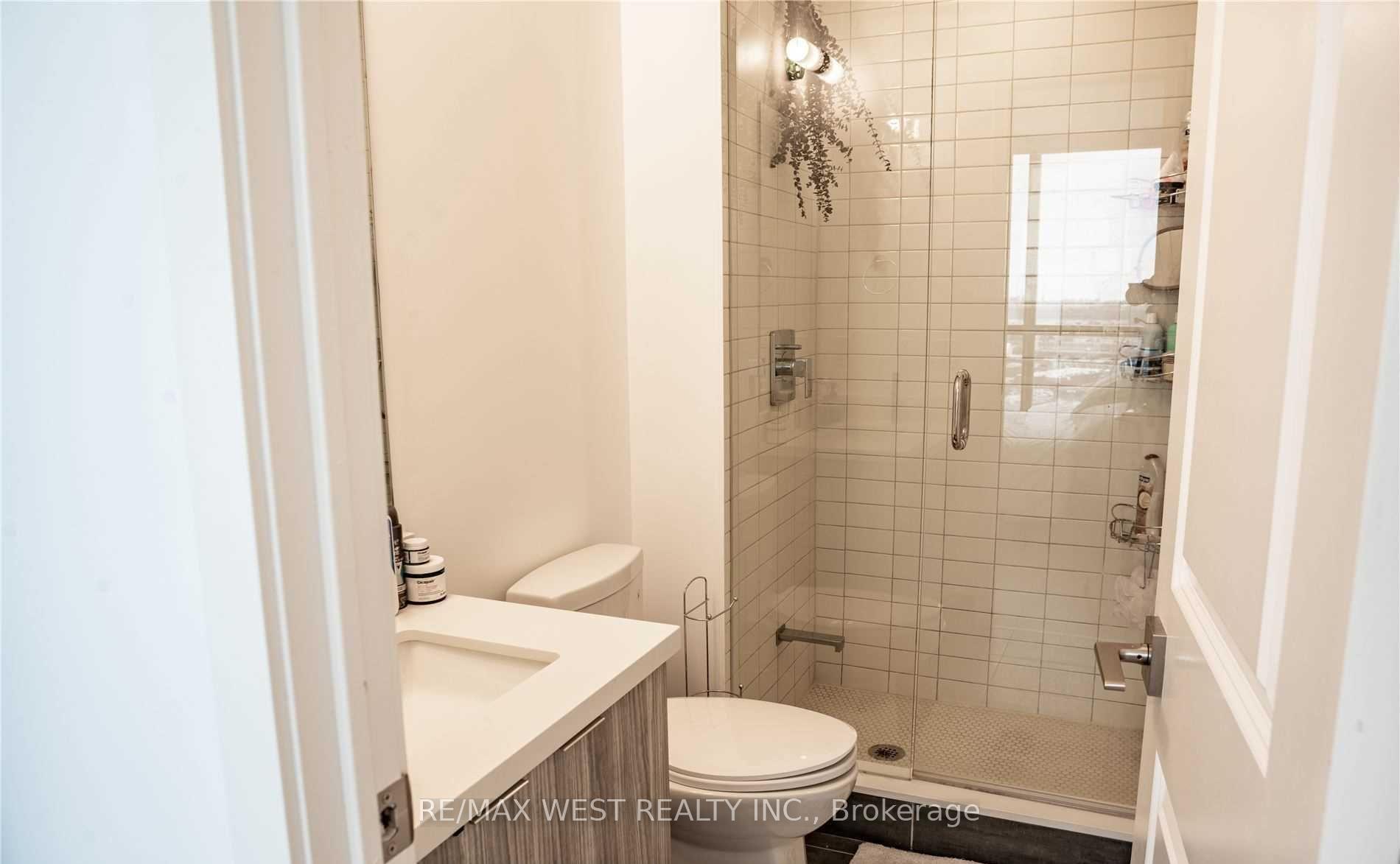 Photo 8 of Unit 1910, 2908 Highway 7 Road, Vaughan, Concord — HOMEH