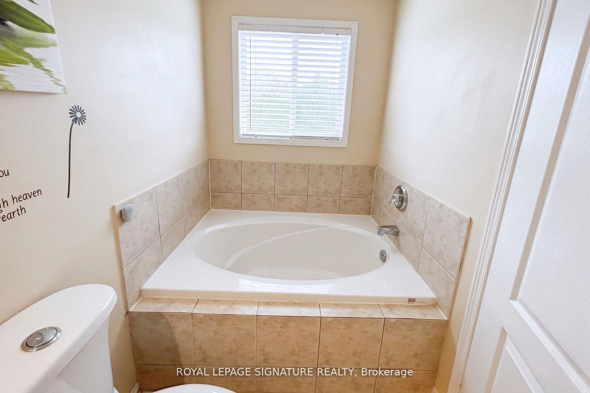 Photo 21 of Unit (Main), 27 Roadmaster Lane, Brampton, Fletcher's Meadow — HOMEH