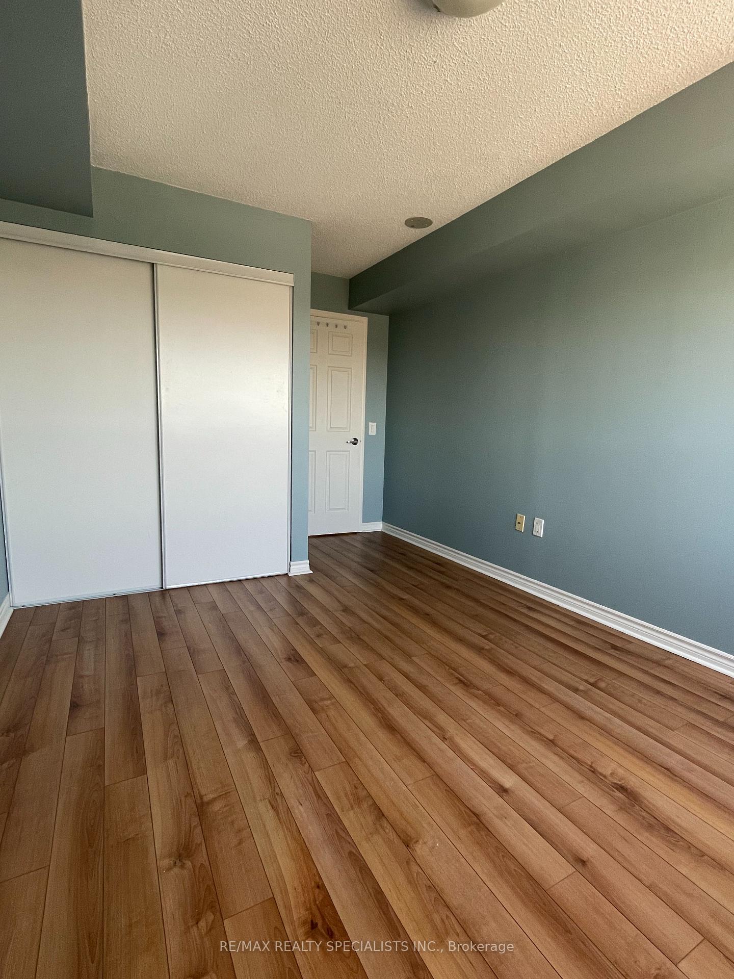 Photo 9 of Unit 308, 55 Strathaven Drive, Mississauga, Hurontario — HOMEH