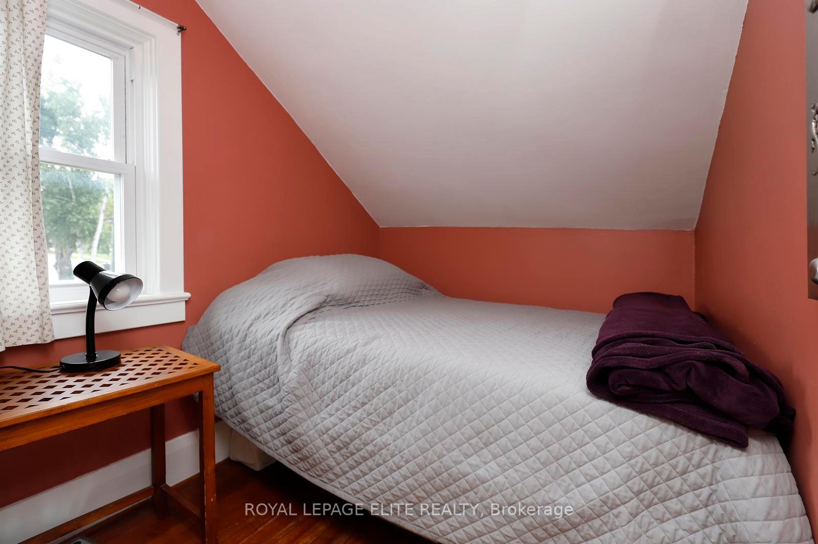 Photo 25 of 174 Owen Street, Barrie, Wellington — HOMEH