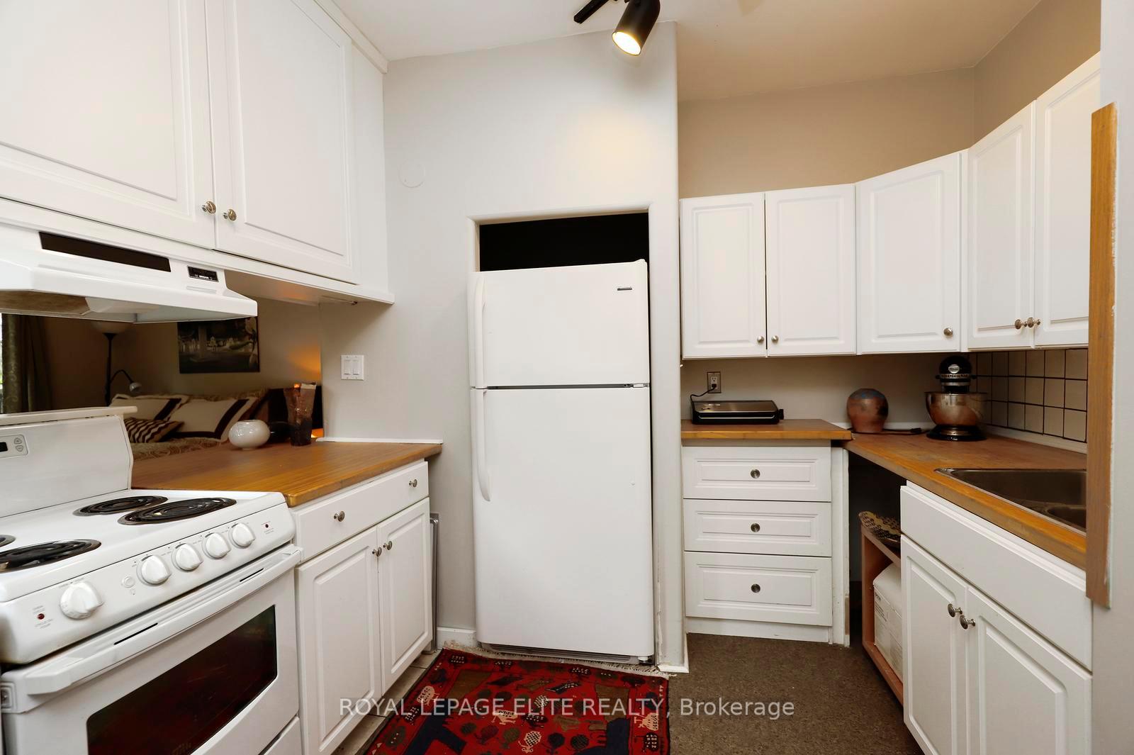 Photo 31 of 174 Owen Street, Barrie, Wellington — HOMEH