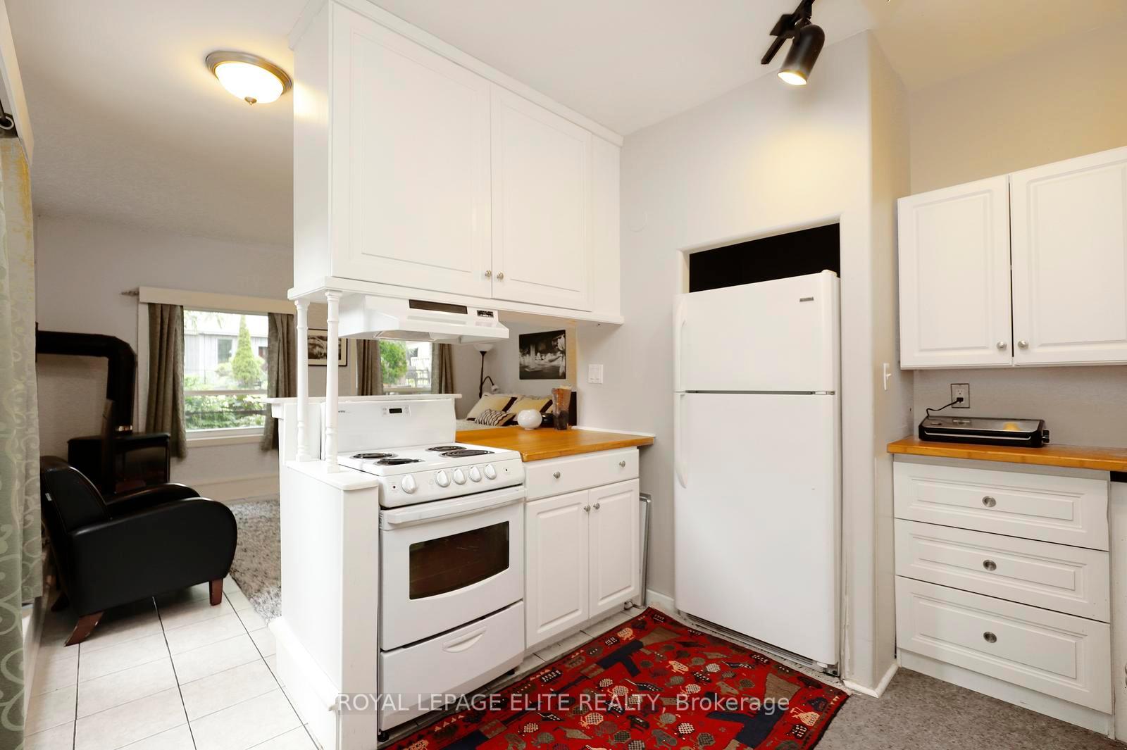 Photo 32 of 174 Owen Street, Barrie, Wellington — HOMEH