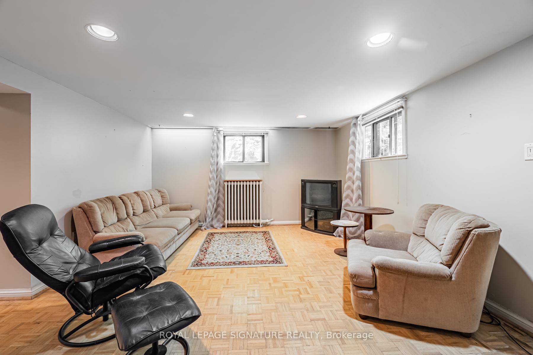 Photo 26 of 59 Parkview Hill Crescent, Toronto, O'Connor-Parkview — HOMEH