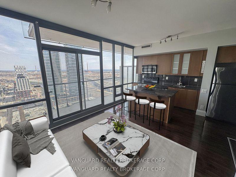 Photo 2 of Unit 2403, 33 Mill Street, Toronto, Waterfront Communities — HOMEH