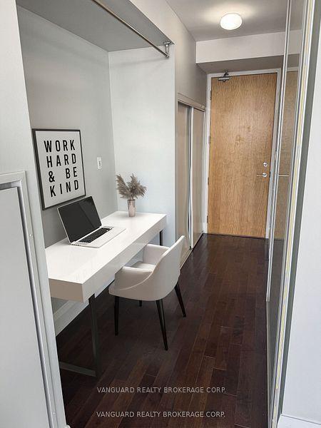 Photo 8 of Unit 2403, 33 Mill Street, Toronto, Waterfront Communities — HOMEH