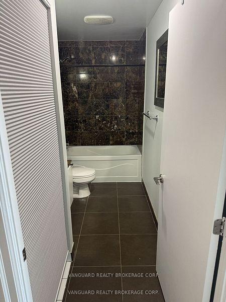 Photo 10 of Unit 2403, 33 Mill Street, Toronto, Waterfront Communities — HOMEH