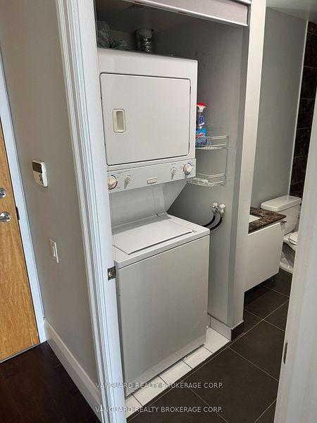 Photo 12 of Unit 2403, 33 Mill Street, Toronto, Waterfront Communities — HOMEH