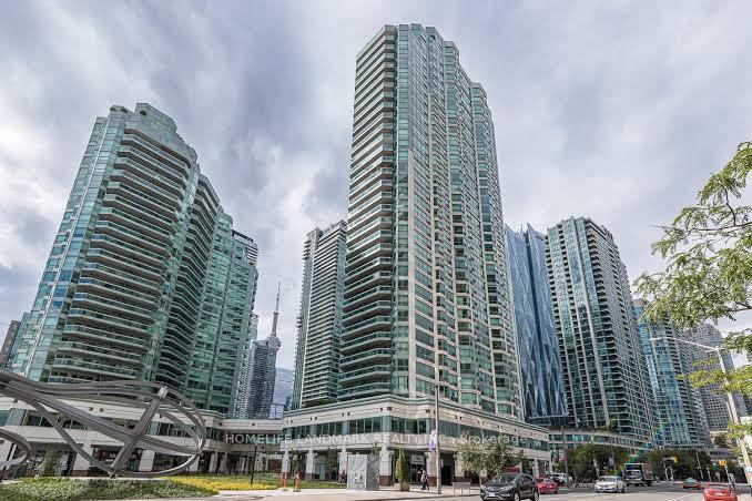 Front of Unit 1804, 10 Yonge Street