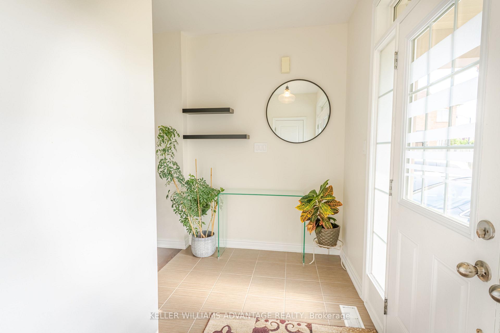 Photo 3 of 8 Teaberry Terrace, Brampton, Credit Valley — HOMEH