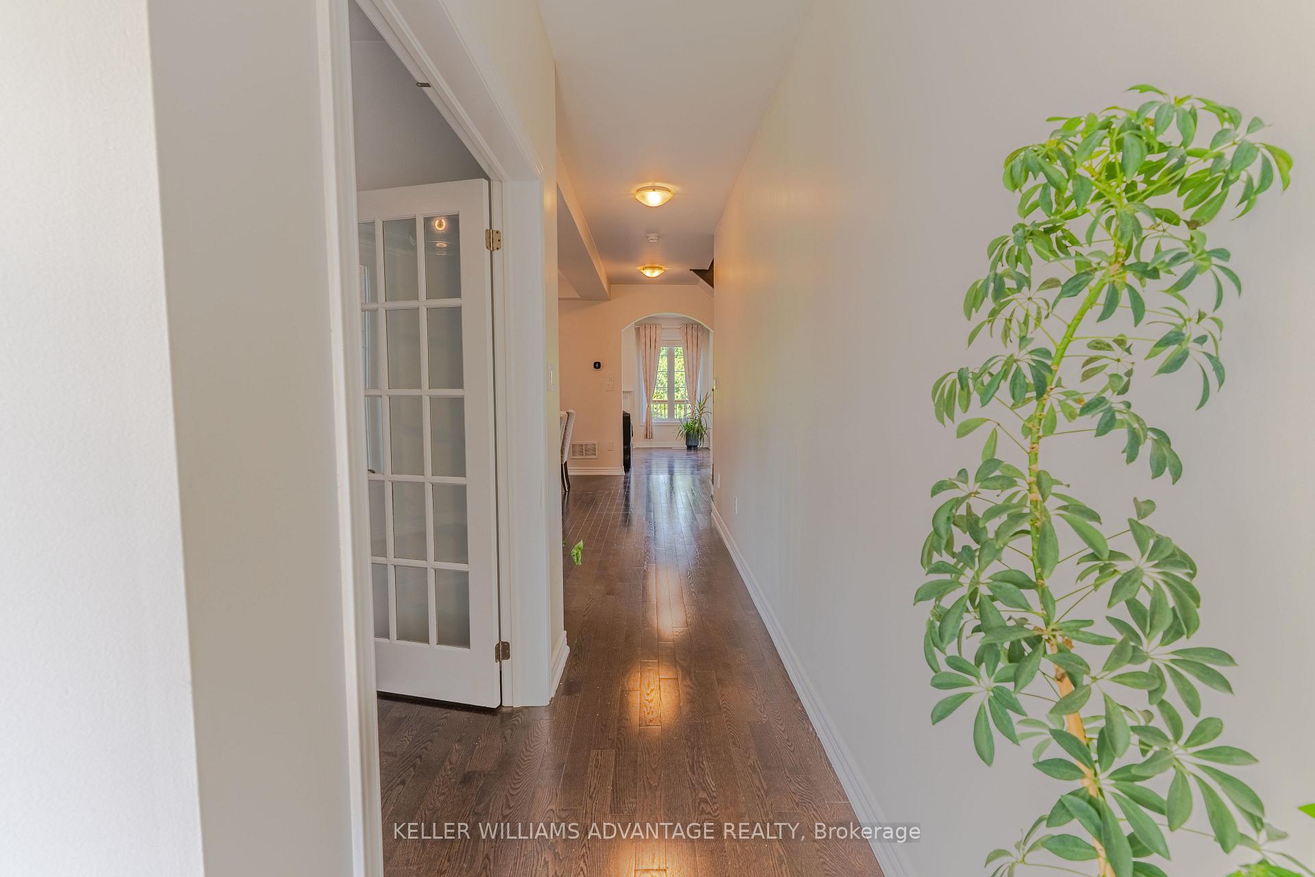 Photo 4 of 8 Teaberry Terrace, Brampton, Credit Valley — HOMEH