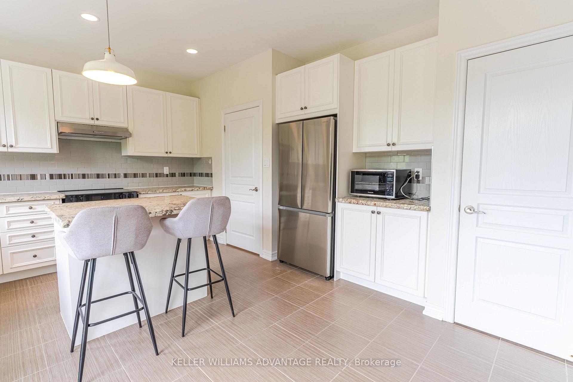 Photo 35 of 8 Teaberry Terrace, Brampton, Credit Valley — HOMEH