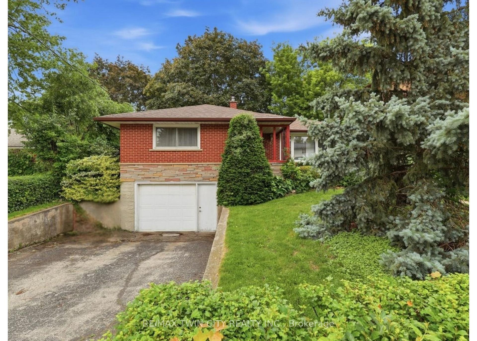 Photo 1 of 118 Wilfred Avenue, Kitchener, Stanley Park — HOMEH