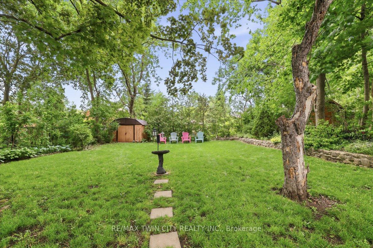 Photo 33 of 118 Wilfred Avenue, Kitchener, Stanley Park — HOMEH