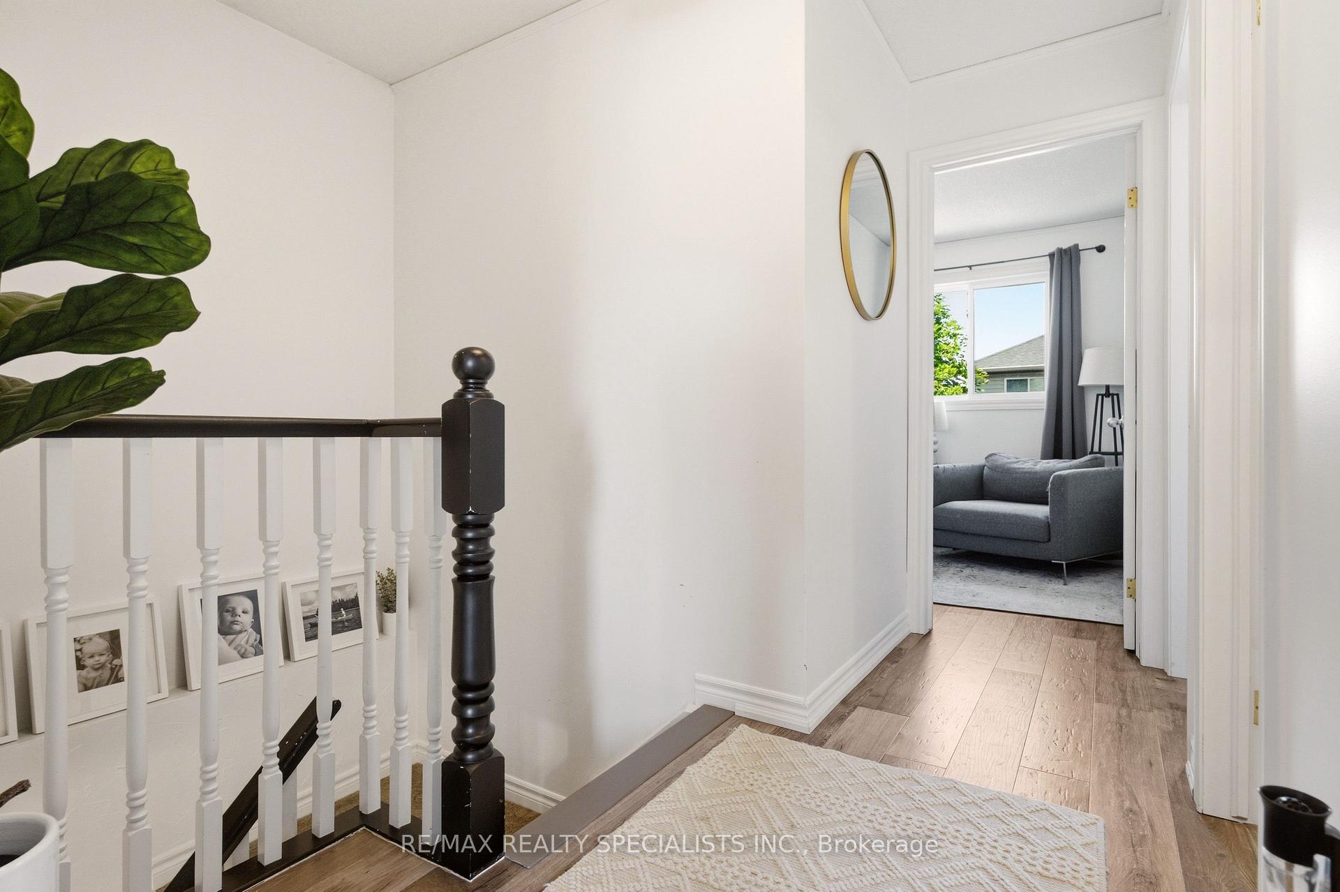 Photo 12 of Unit 10, 39 Pinewoods Drive, Hamilton, Stoney Creek Mountain — HOMEH