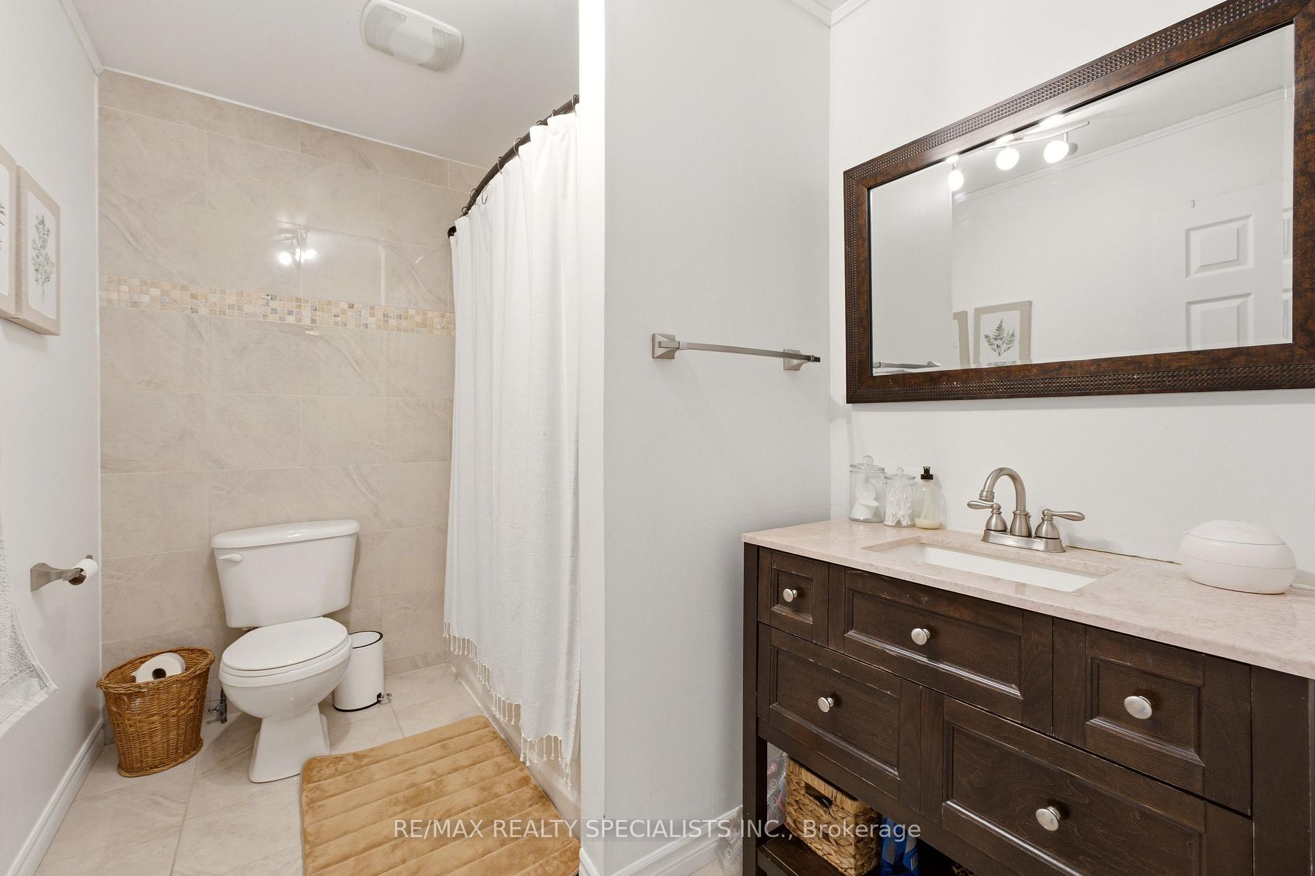 Photo 21 of Unit 10, 39 Pinewoods Drive, Hamilton, Stoney Creek Mountain — HOMEH