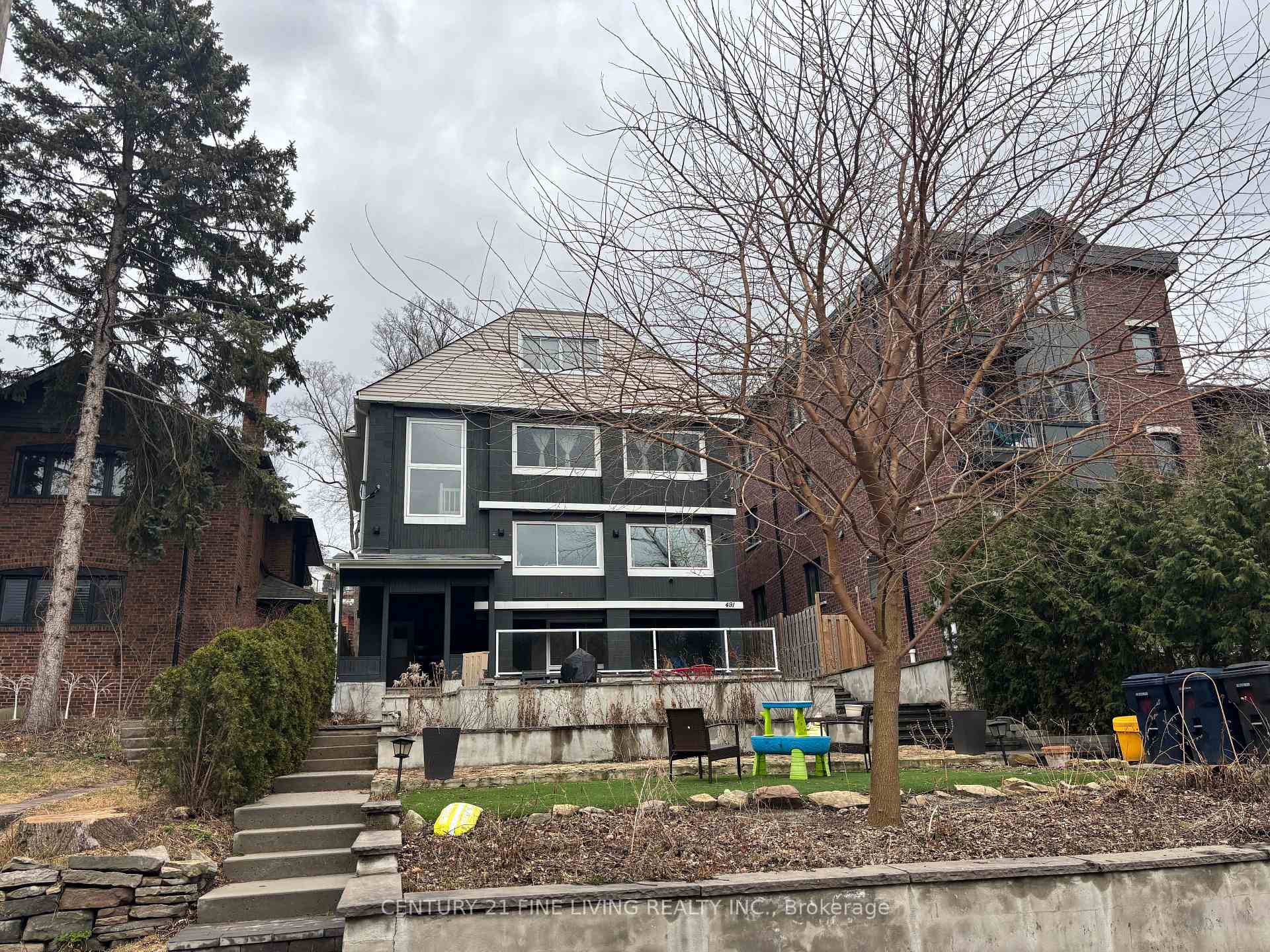 Photo 1 of 491 Parkside Drive, Toronto, High Park-Swansea — HOMEH